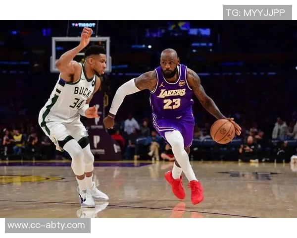 字母哥谈与詹姆斯的相互尊重与稳定出场的重要性