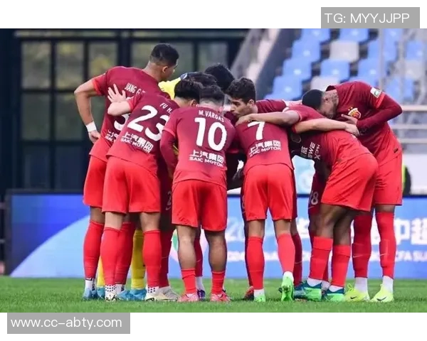 前海港中场奥斯卡再次受伤恐缺阵一个月影响球队战绩