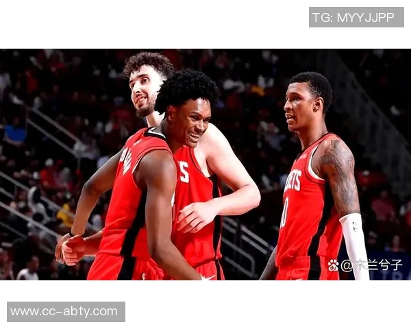 火箭年轻阵容展现强大韧性助力球队逆袭太阳展现新攻防风貌 火箭年轻阵容展现强大韧性助力球队逆袭太阳展现新攻防风貌